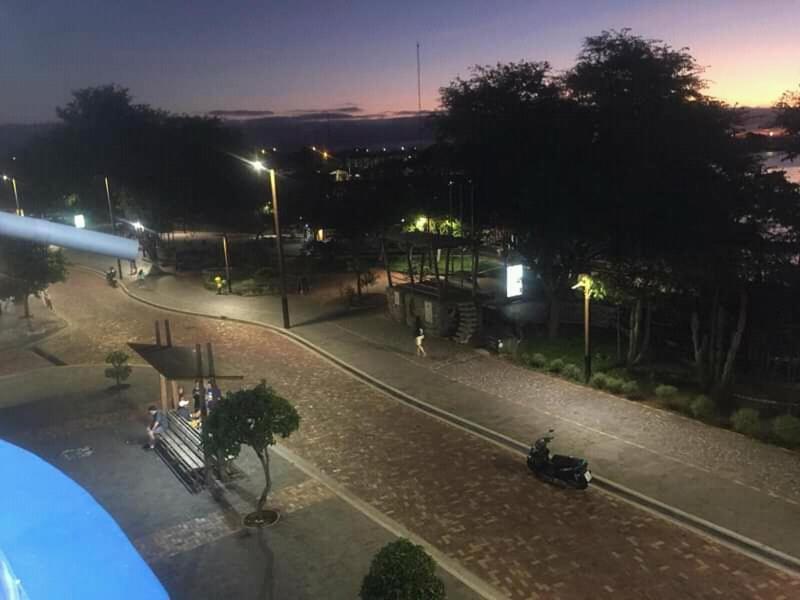 סן קריסטובל Hostal Albatros מראה חיצוני תמונה
